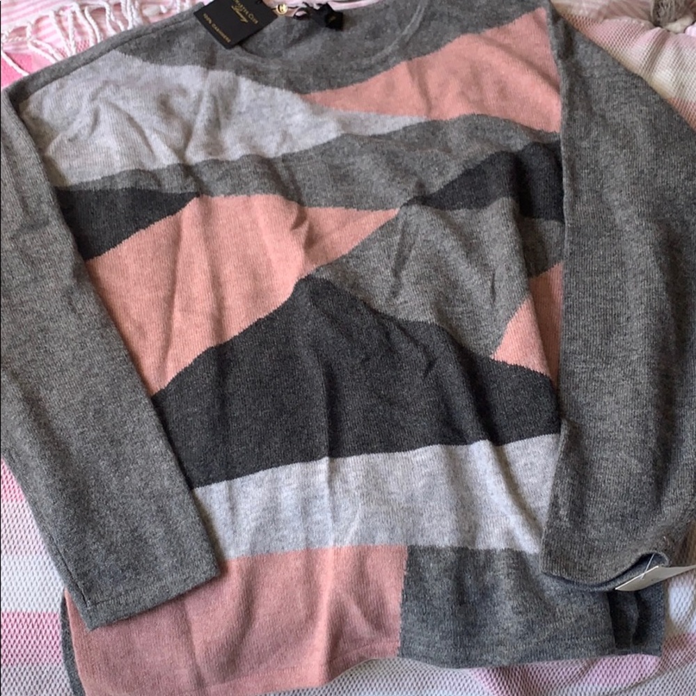 Cashmere pull over sweater